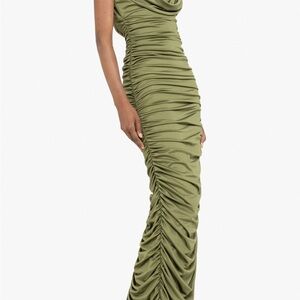 BLACK HALO EVANGELINA GOWN HUNTER